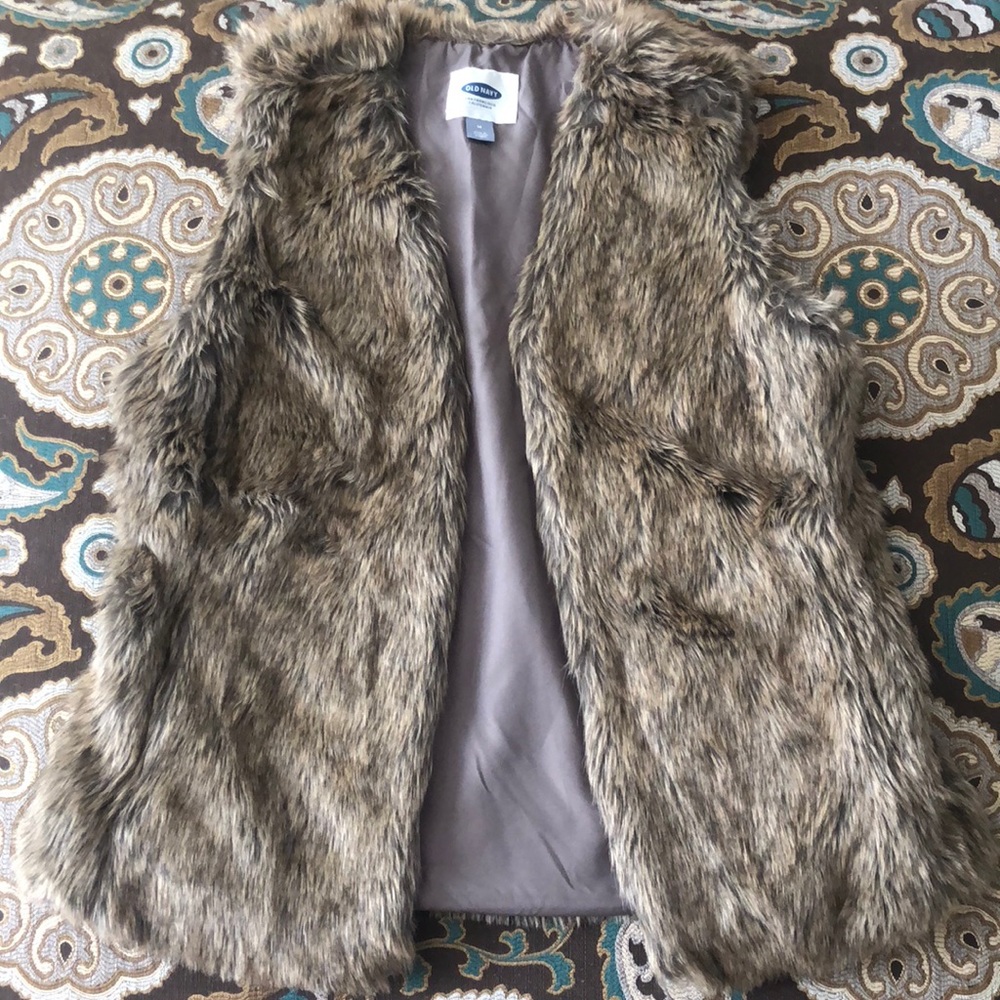 Old Navy faux fur vest